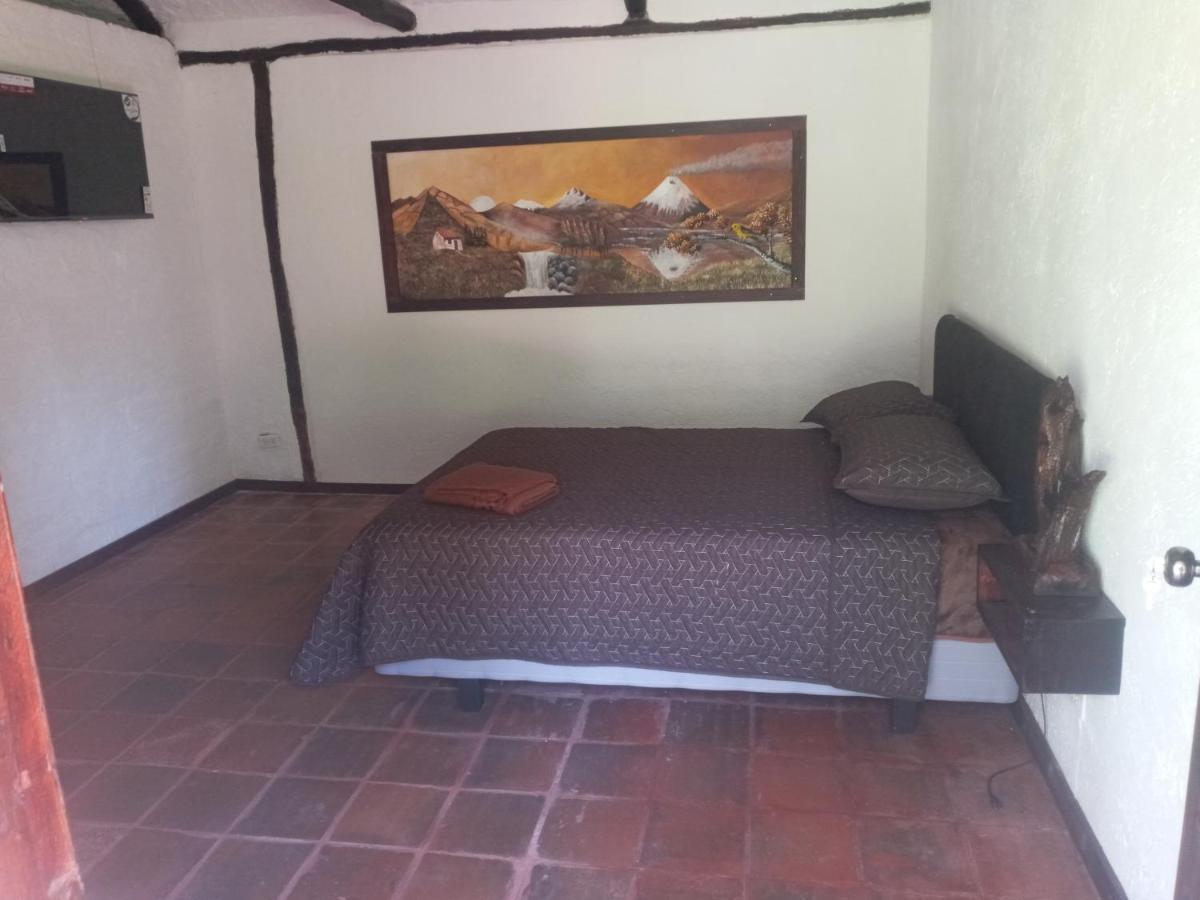 Quinta Los Eucaliptos Quito Quarto foto